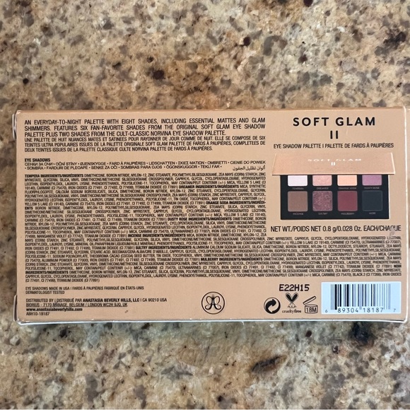 *Like New* Anastasia Beverly Hills Soft Glam ll - Picture 9 of 12